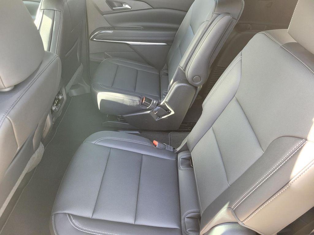 new 2026 Chevrolet Traverse car, priced at $39,520