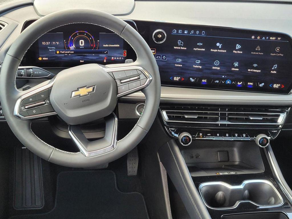 new 2026 Chevrolet Traverse car, priced at $40,545