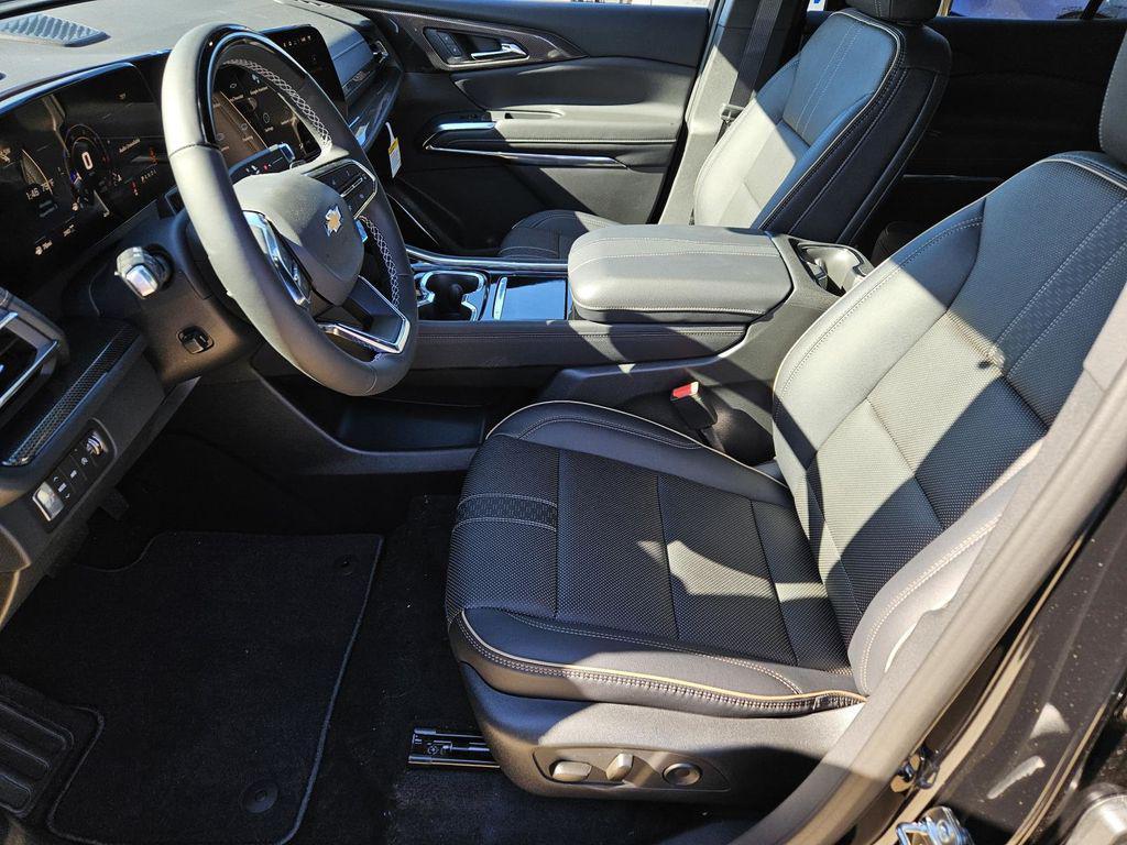 new 2026 Chevrolet Traverse car, priced at $54,495