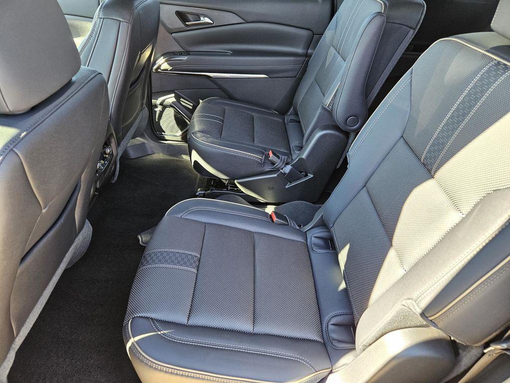 new 2026 Chevrolet Traverse car, priced at $54,495