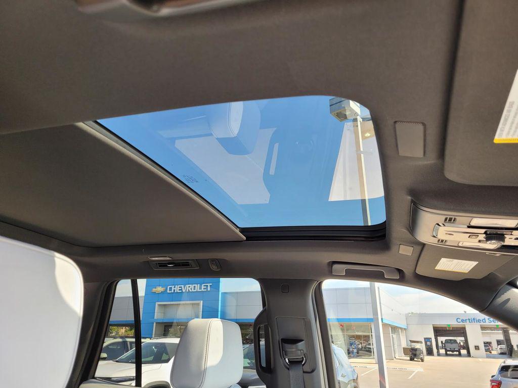 new 2026 Chevrolet Tahoe car, priced at $72,521