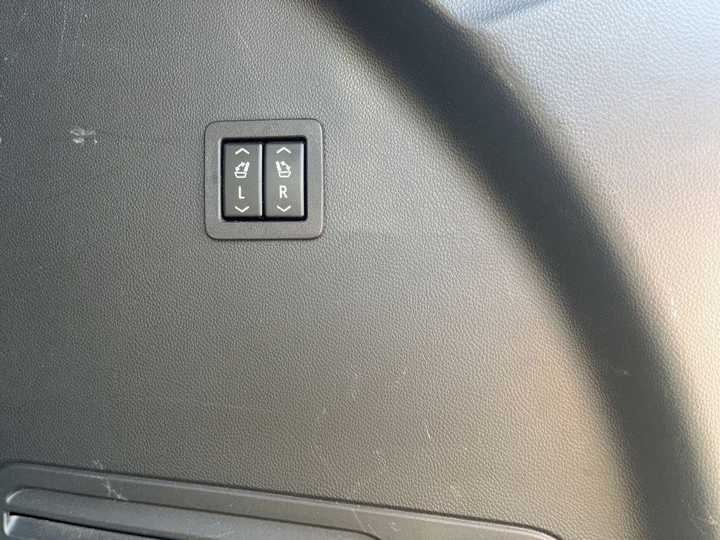 used 2024 Buick Enclave car, priced at $28,991