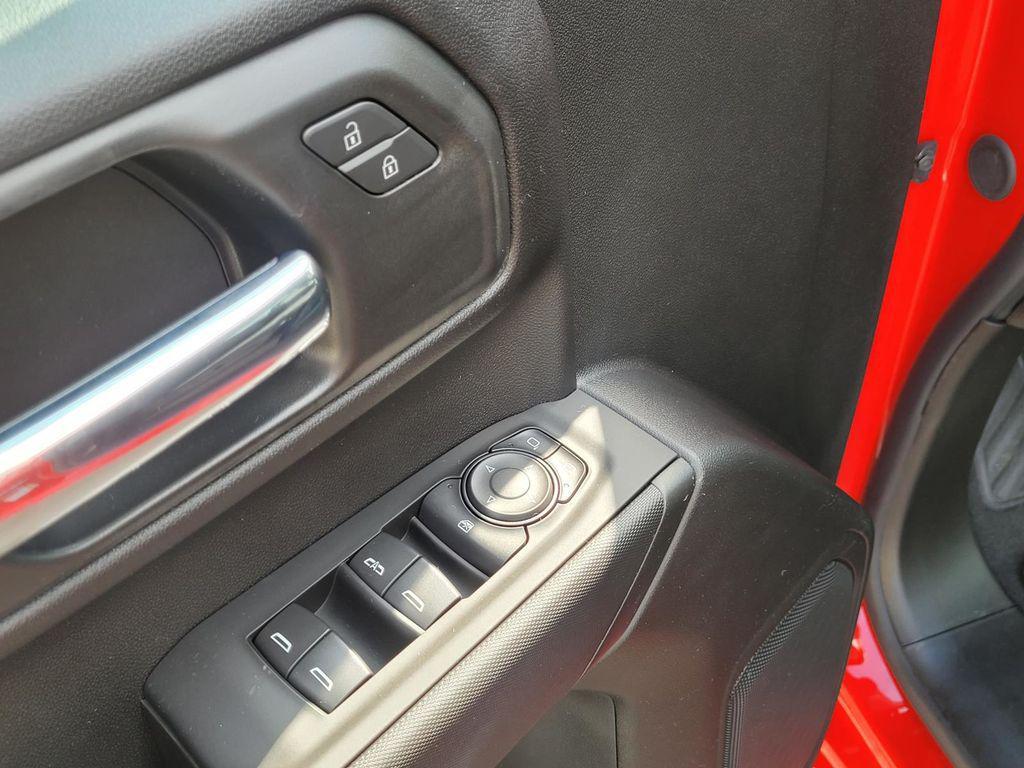 new 2026 Chevrolet Silverado 1500 car, priced at $32,335