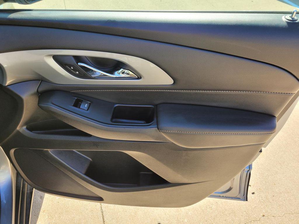 used 2020 Chevrolet Traverse car, priced at $13,476