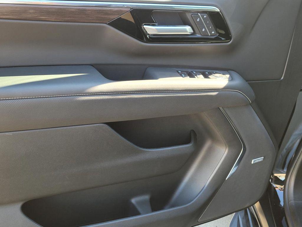 new 2026 Chevrolet Tahoe car, priced at $73,116