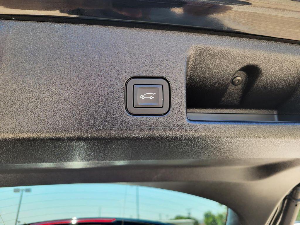 used 2025 Chevrolet Equinox EV car, priced at $22,995