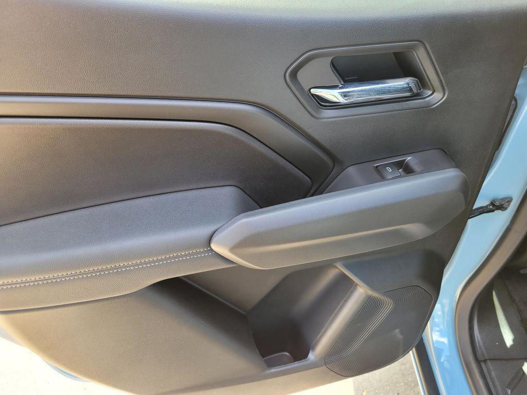 new 2026 Chevrolet Colorado car, priced at $33,560