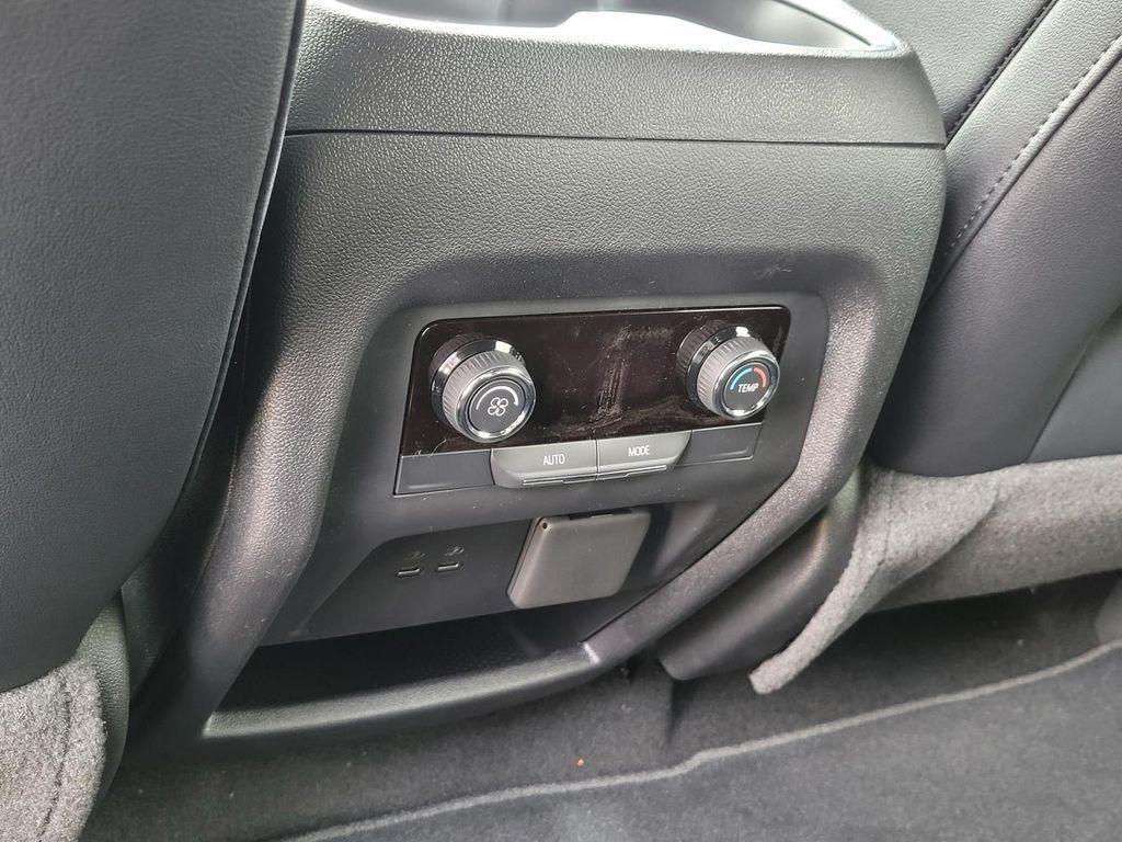 new 2026 Chevrolet Traverse car, priced at $43,305