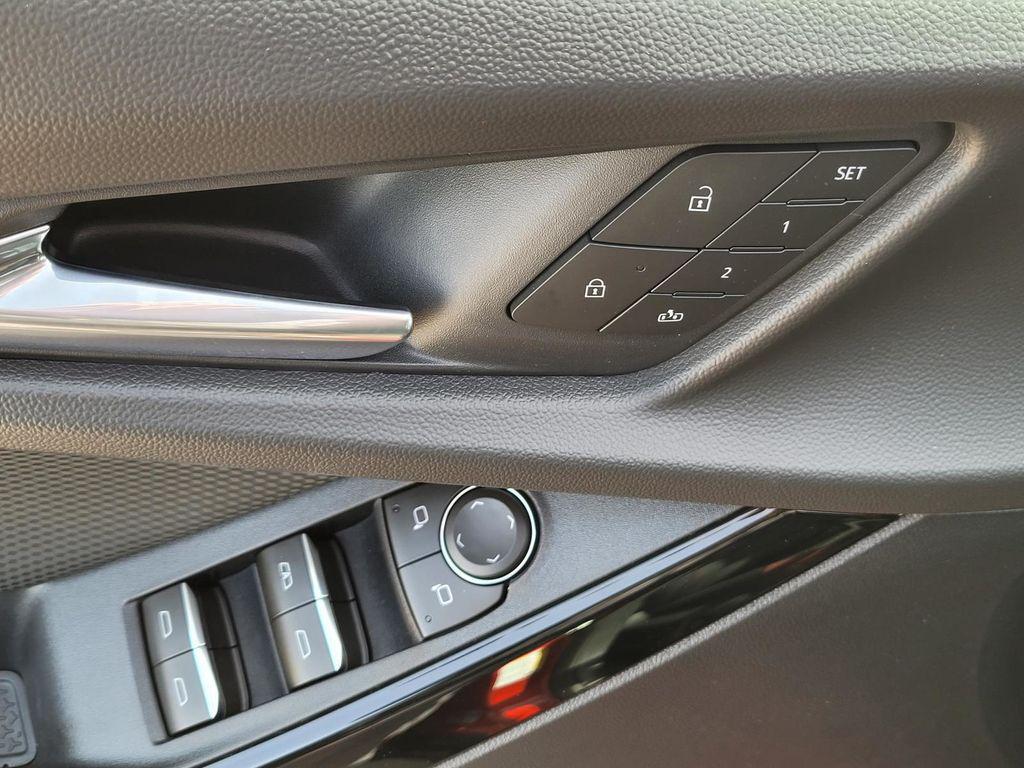 new 2026 Chevrolet Equinox car, priced at $33,985