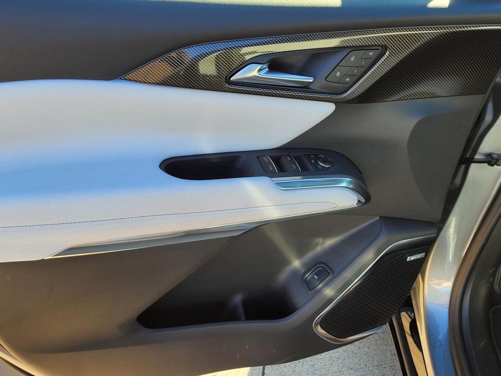 new 2026 Chevrolet Traverse car, priced at $52,995