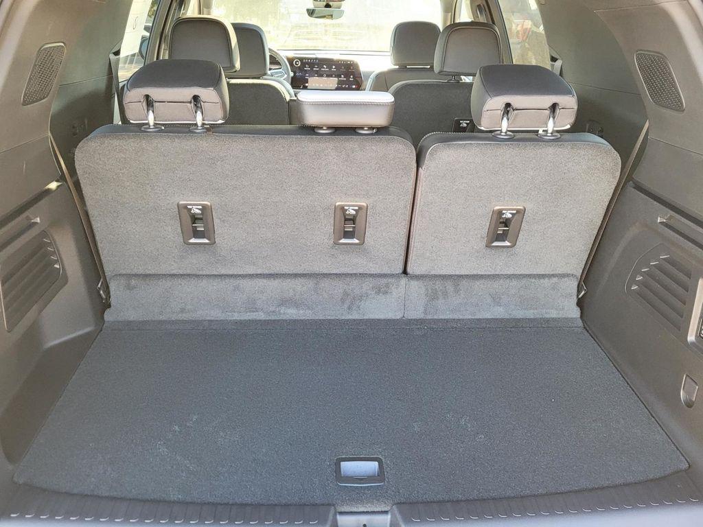 new 2026 Chevrolet Traverse car, priced at $52,995