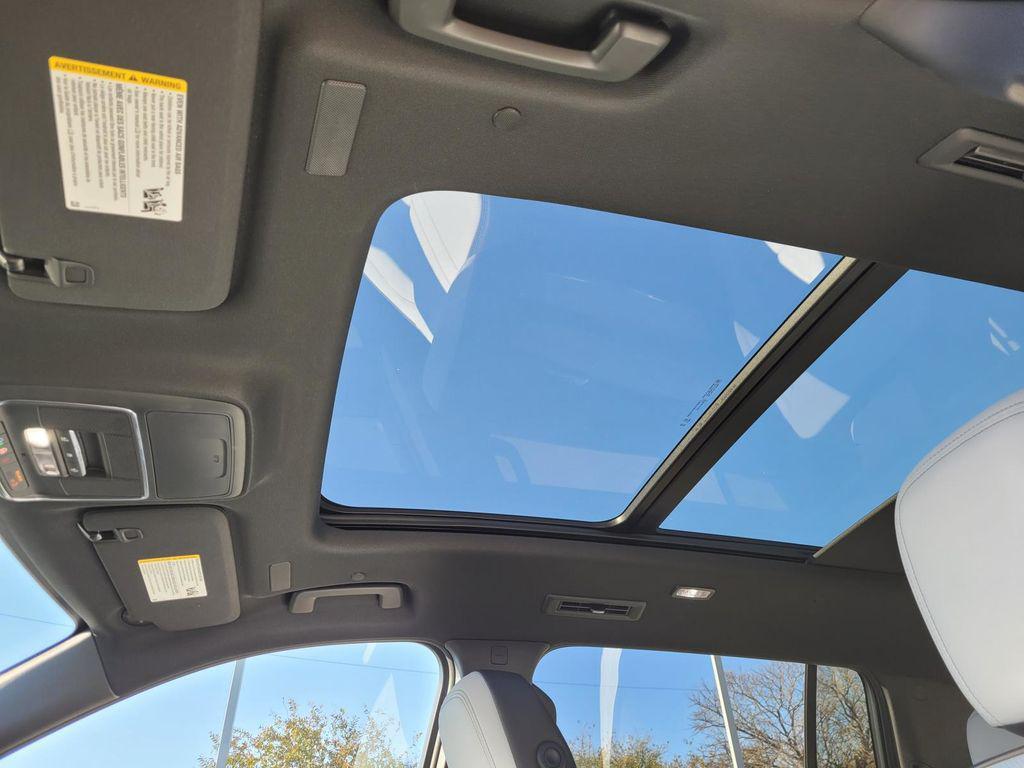 new 2026 Chevrolet Traverse car, priced at $52,995