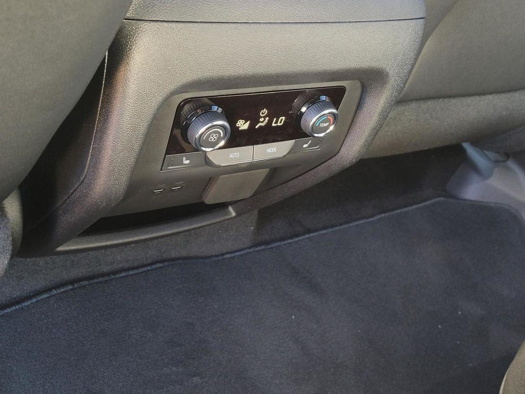 new 2026 Chevrolet Traverse car, priced at $52,995