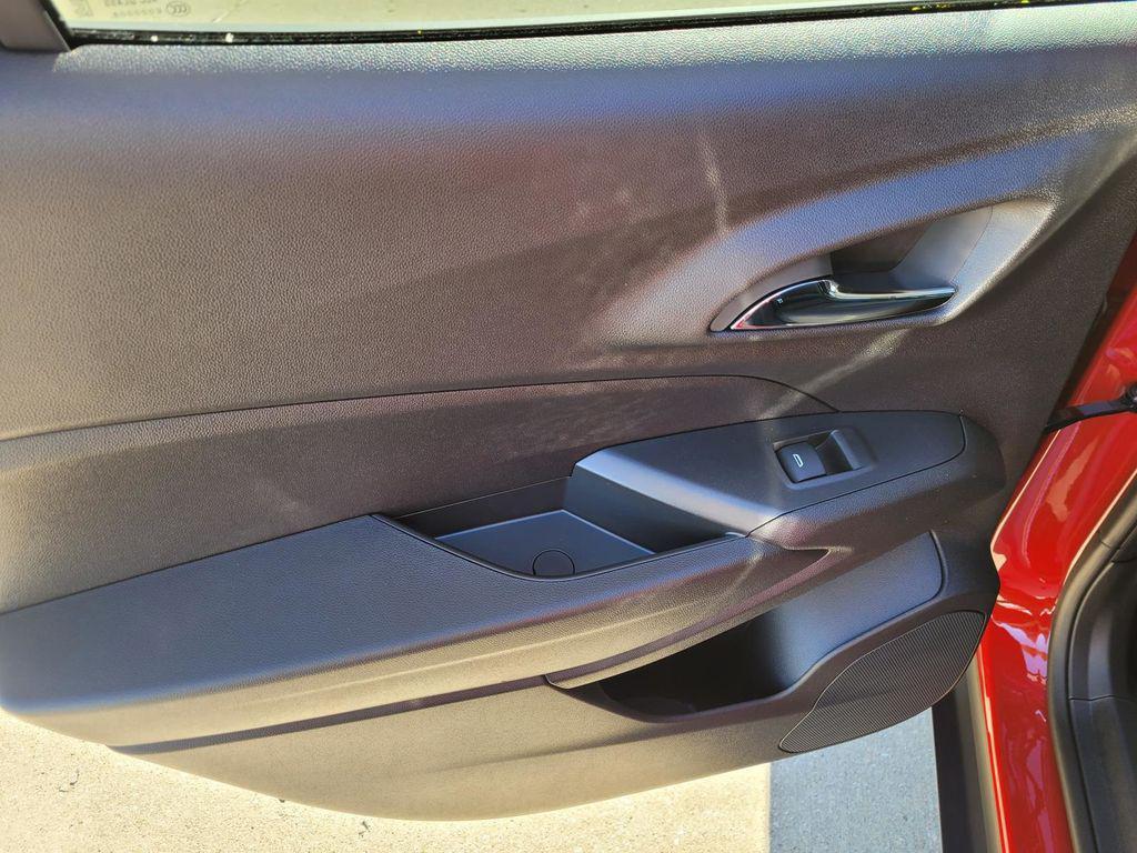 new 2026 Chevrolet Trax car, priced at $22,995