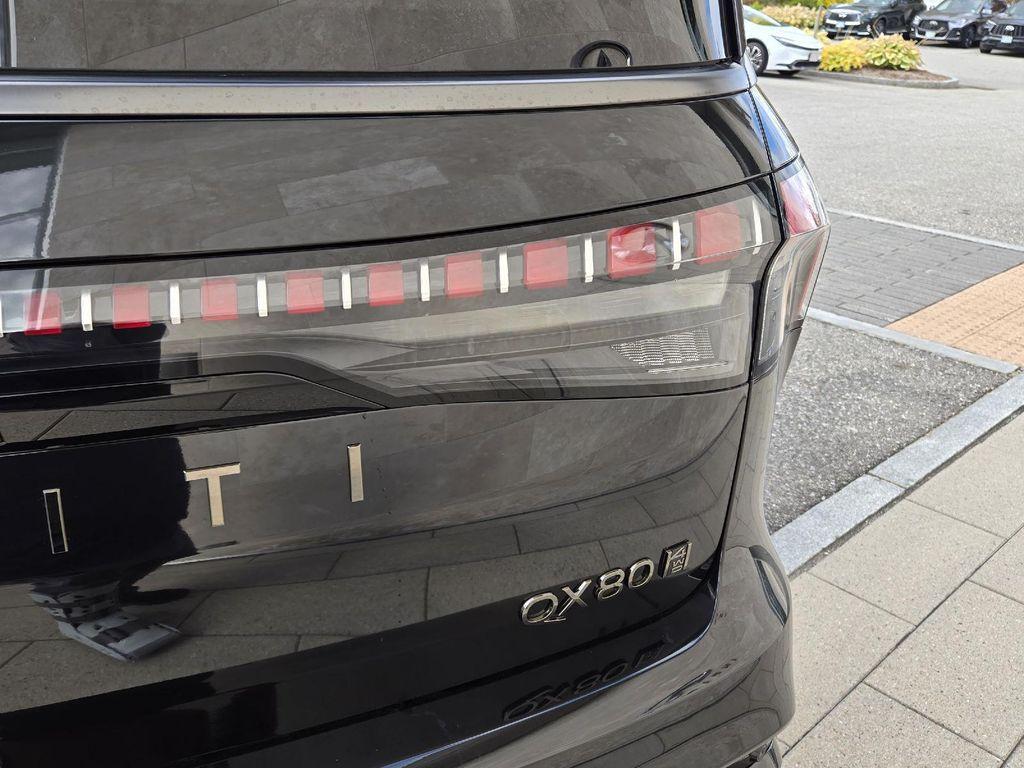 new 2026 INFINITI QX80 car, priced at $104,316