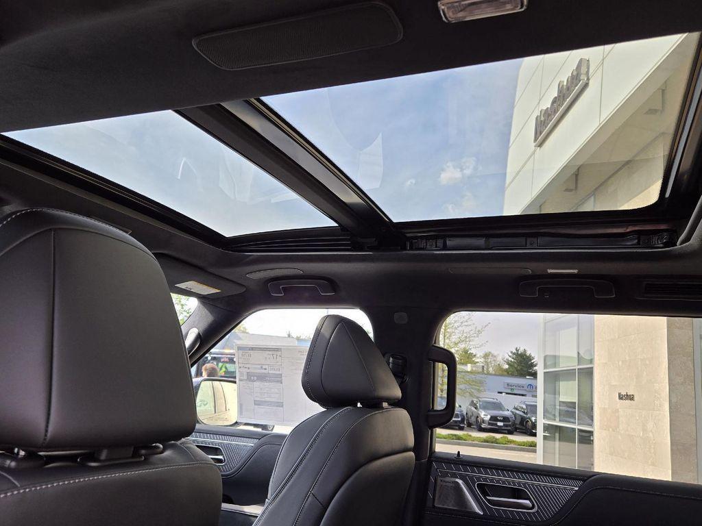 new 2026 INFINITI QX80 car, priced at $107,504