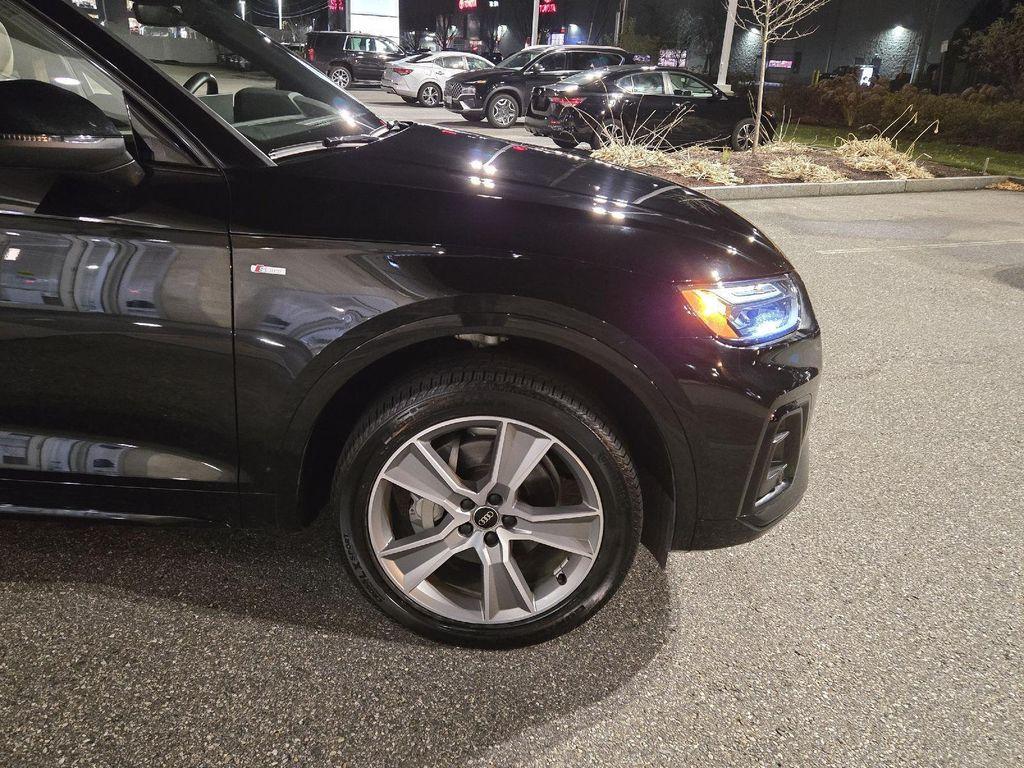 used 2025 Audi Q5 car, priced at $37,700