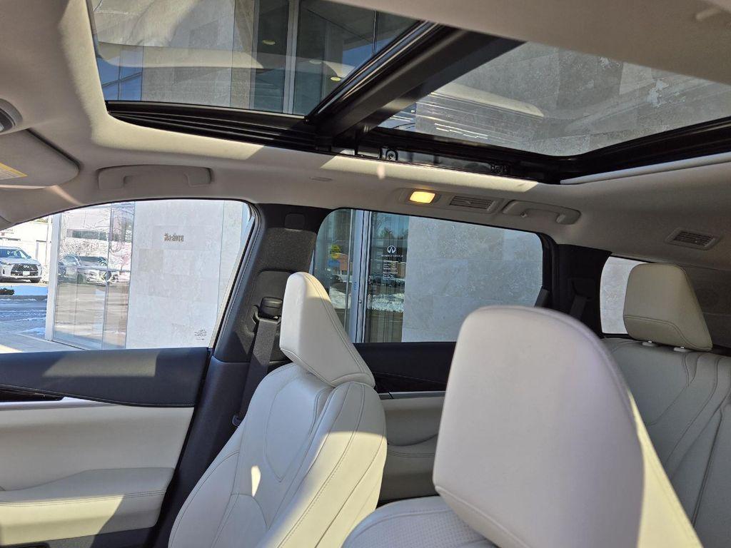 used 2025 INFINITI QX60 car, priced at $38,770