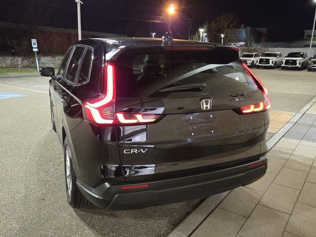 used 2025 Honda CR-V car, priced at $32,577