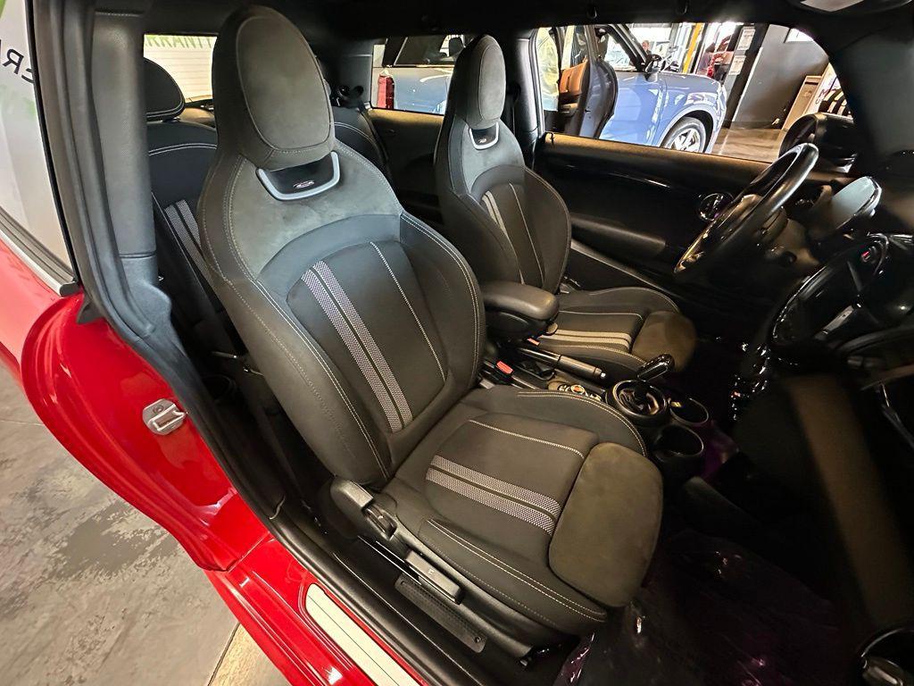 used 2021 MINI Hardtop car, priced at $21,079