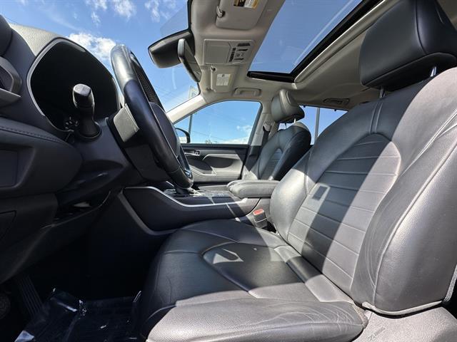 used 2021 Toyota Highlander car, priced at $27,990