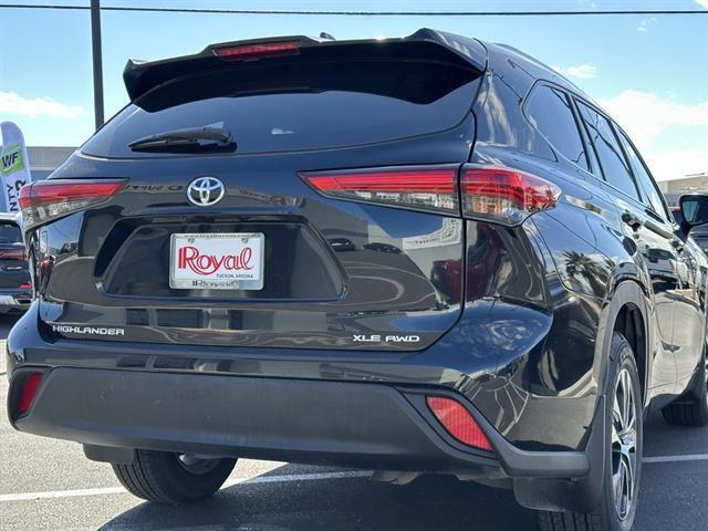 used 2021 Toyota Highlander car, priced at $26,990