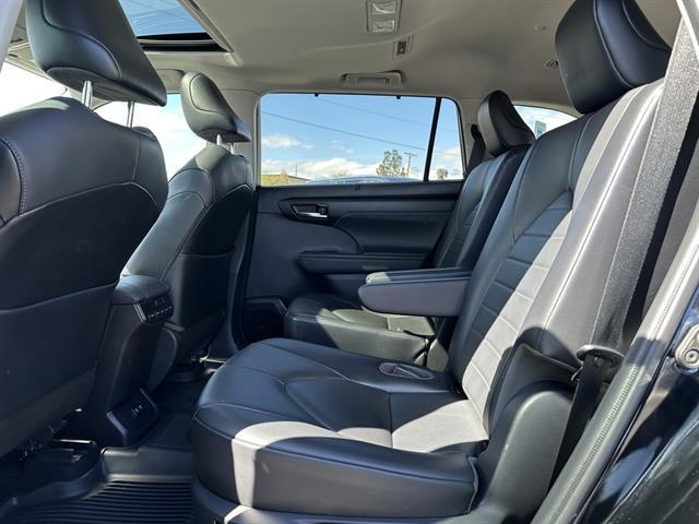 used 2021 Toyota Highlander car, priced at $27,990