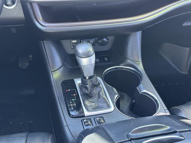 used 2018 Toyota Highlander car, priced at $19,990