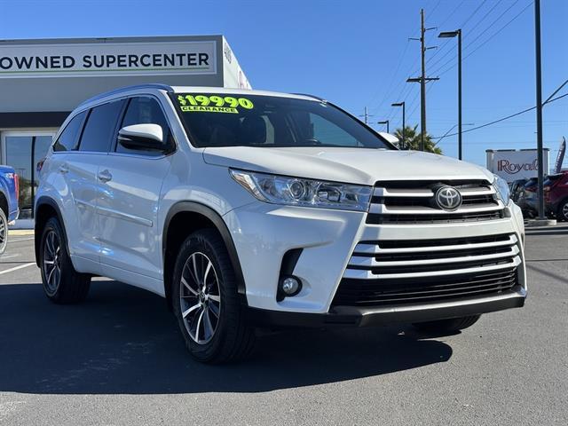 used 2018 Toyota Highlander car, priced at $19,990