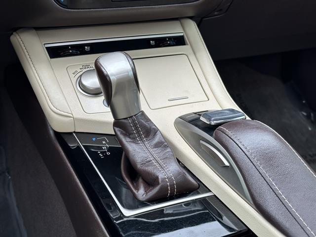 used 2018 Lexus ES 350 car, priced at $19,590