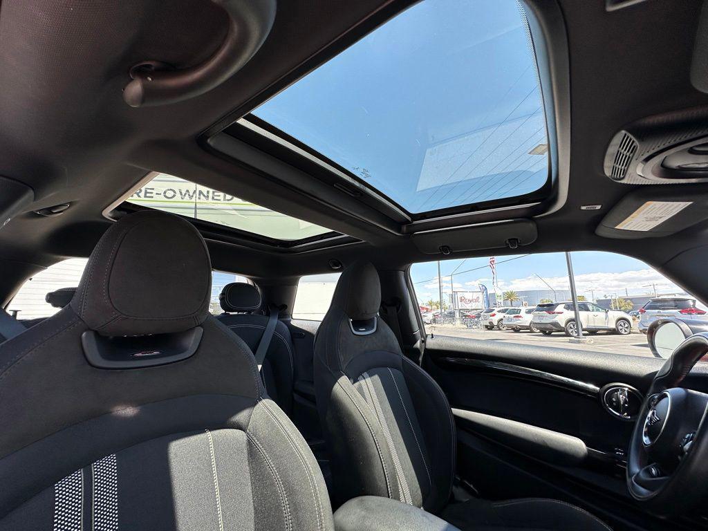 used 2021 MINI Hardtop car, priced at $21,039