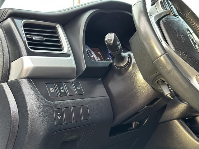 used 2017 Toyota Highlander car, priced at $18,690