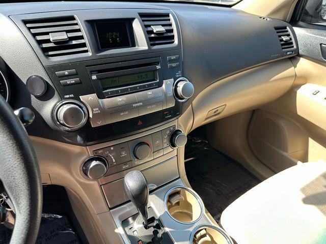 used 2011 Toyota Highlander car, priced at $12,990