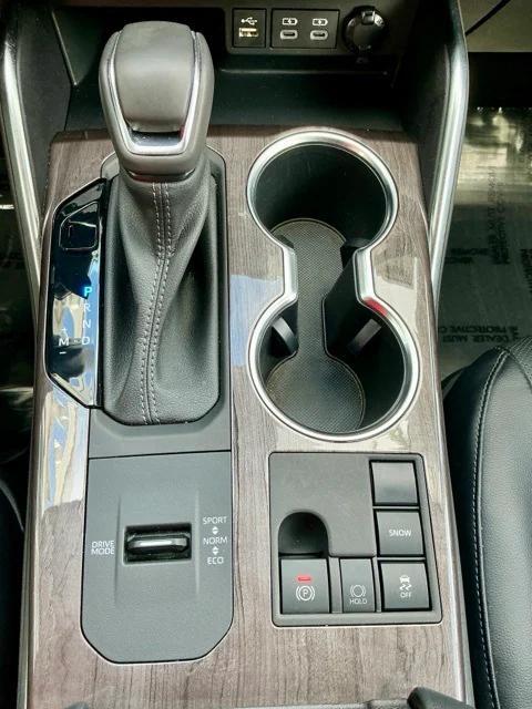 used 2023 Toyota Highlander car, priced at $33,559