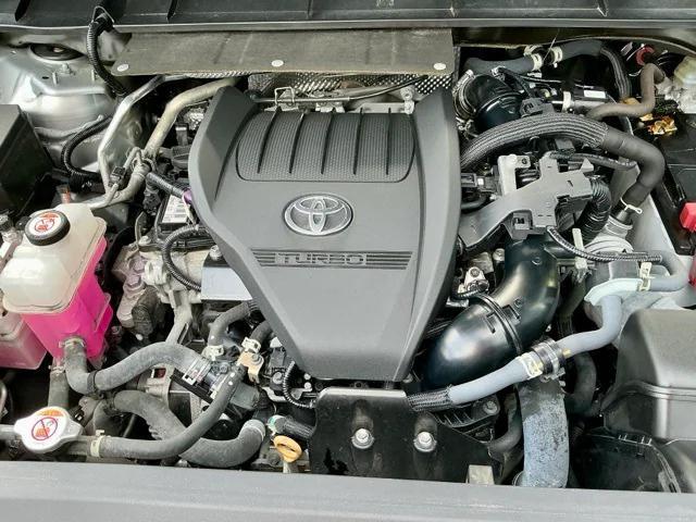 used 2023 Toyota Highlander car, priced at $33,559