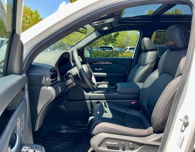 new 2025 Honda Pilot car, priced at $48,375