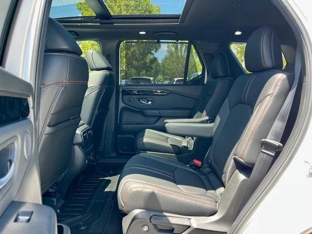 new 2025 Honda Pilot car, priced at $48,375