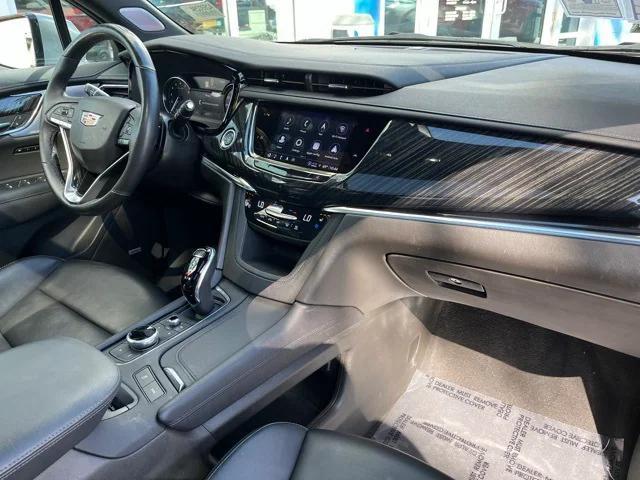 used 2023 Cadillac XT6 car, priced at $28,998