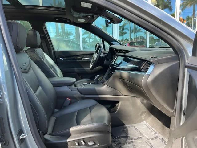 used 2023 Cadillac XT6 car, priced at $28,998