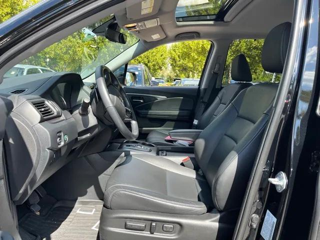 used 2022 Honda Pilot car, priced at $32,126