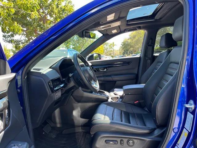 used 2023 Honda CR-V Hybrid car, priced at $32,000