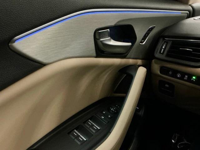 used 2025 Acura TLX car, priced at $35,955
