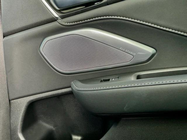 used 2025 Acura RDX car, priced at $37,800