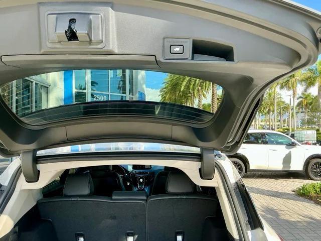 used 2025 Acura RDX car, priced at $37,800