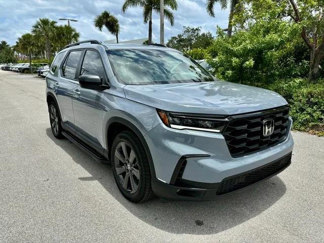 new 2025 Honda Pilot car, priced at $42,333