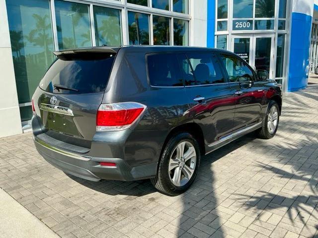 used 2013 Toyota Highlander car, priced at $12,998