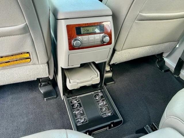 used 2013 Toyota Highlander car, priced at $12,998