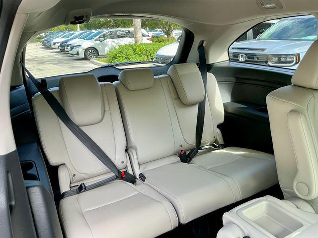 new 2026 Honda Odyssey car, priced at $42,011