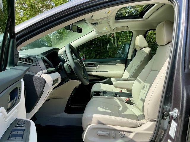 new 2026 Honda Odyssey car, priced at $42,011