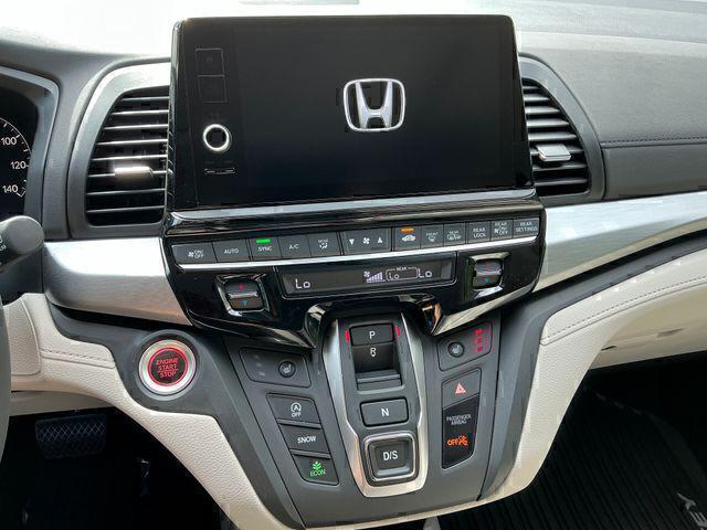 new 2026 Honda Odyssey car, priced at $42,011